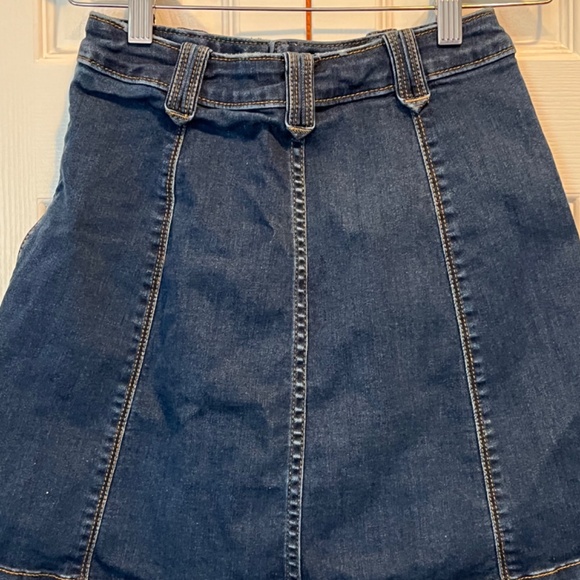 Bebe size 2 denim skirt - Picture 8 of 13